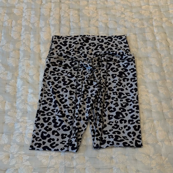 Lululemon align 25” new 2024 size 6 - Picture 5 of 6